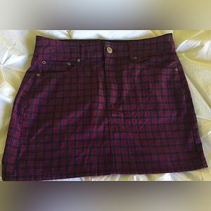 American Eagle Hi-Rise Mini plaid size 8